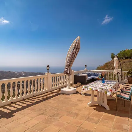1 Bedroom Gorgeous In Arenas (Malaga)